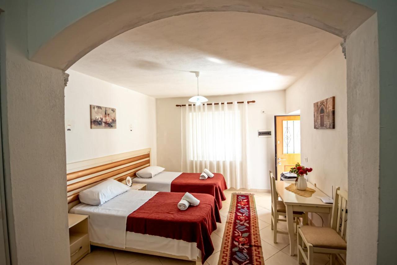 Guest House Garden Gjirokaster Exterior photo