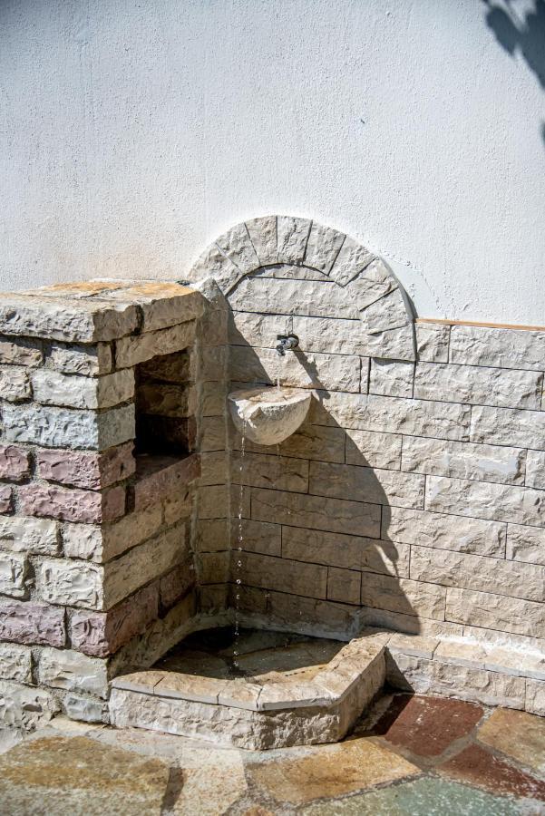 Guest House Garden Gjirokaster Exterior photo